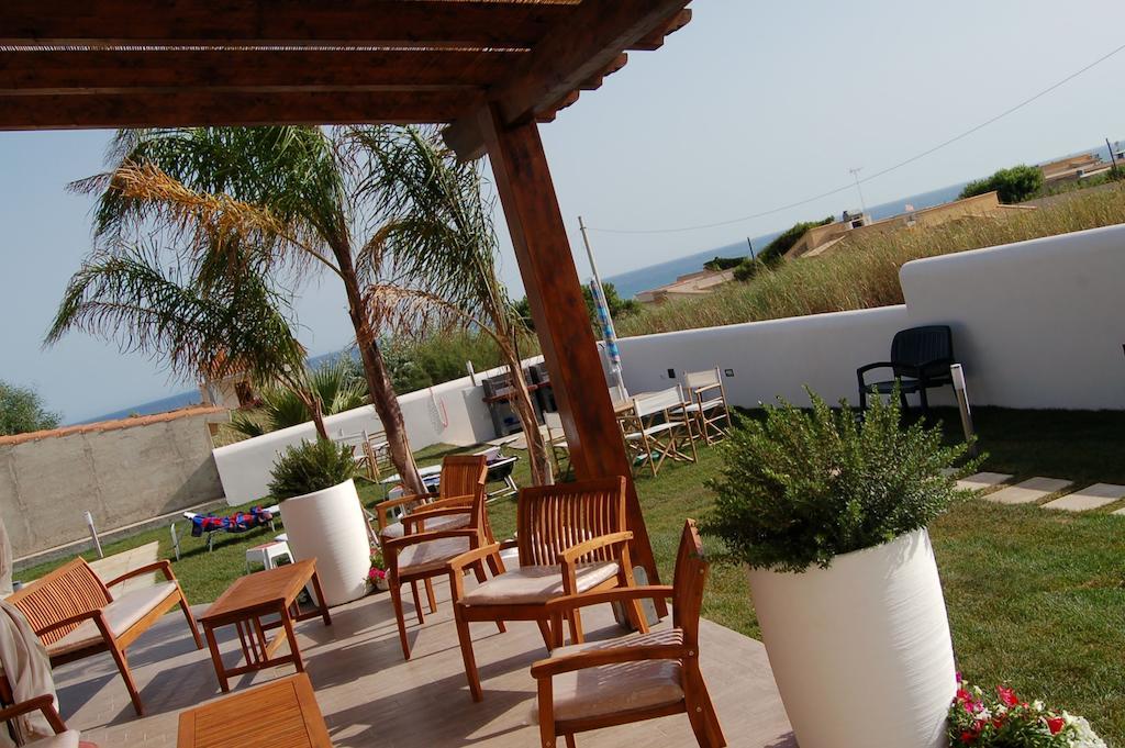 Villa Al Mare Guest House Tre Fontane Exterior photo