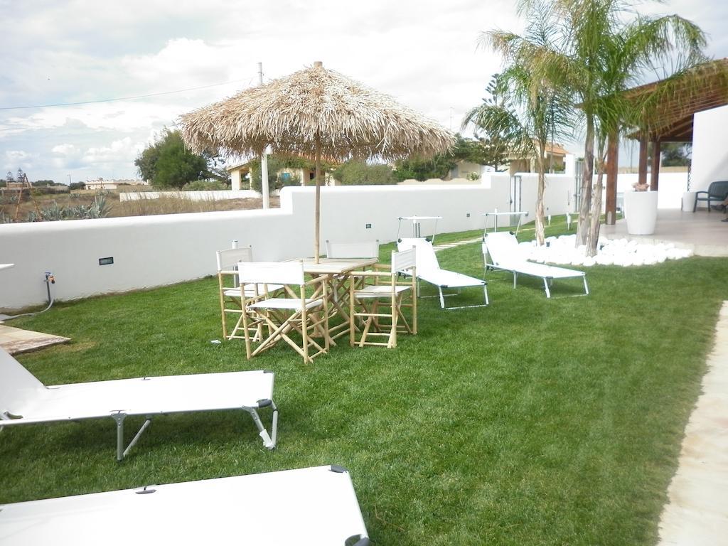 Villa Al Mare Guest House Tre Fontane Exterior photo